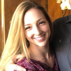 Meet your Posher, Hayley